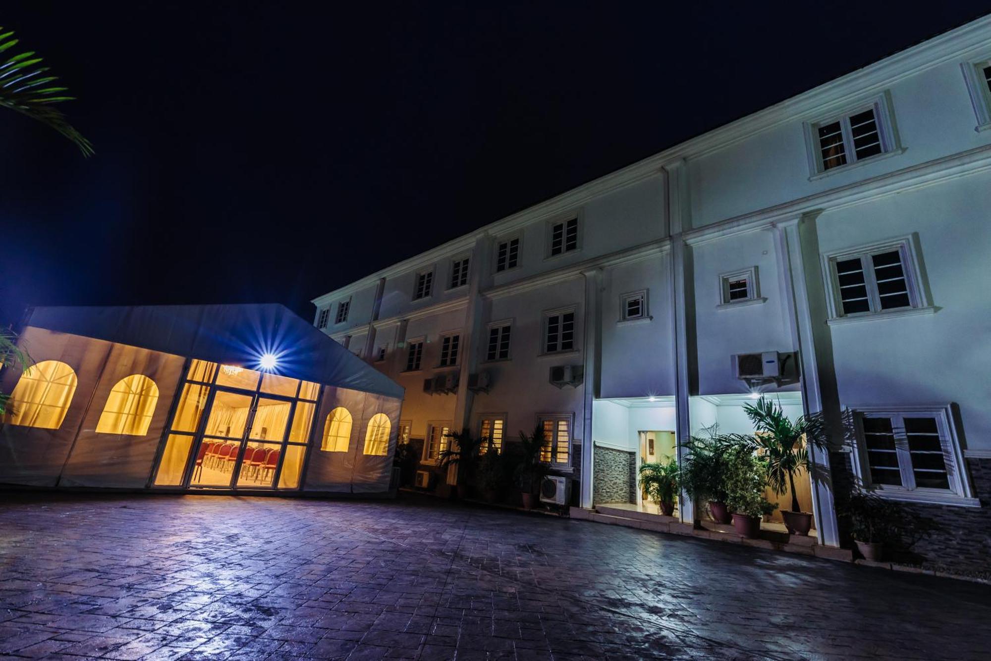 Tranquil Mews Hotel Jabi ภายนอก รูปภาพ