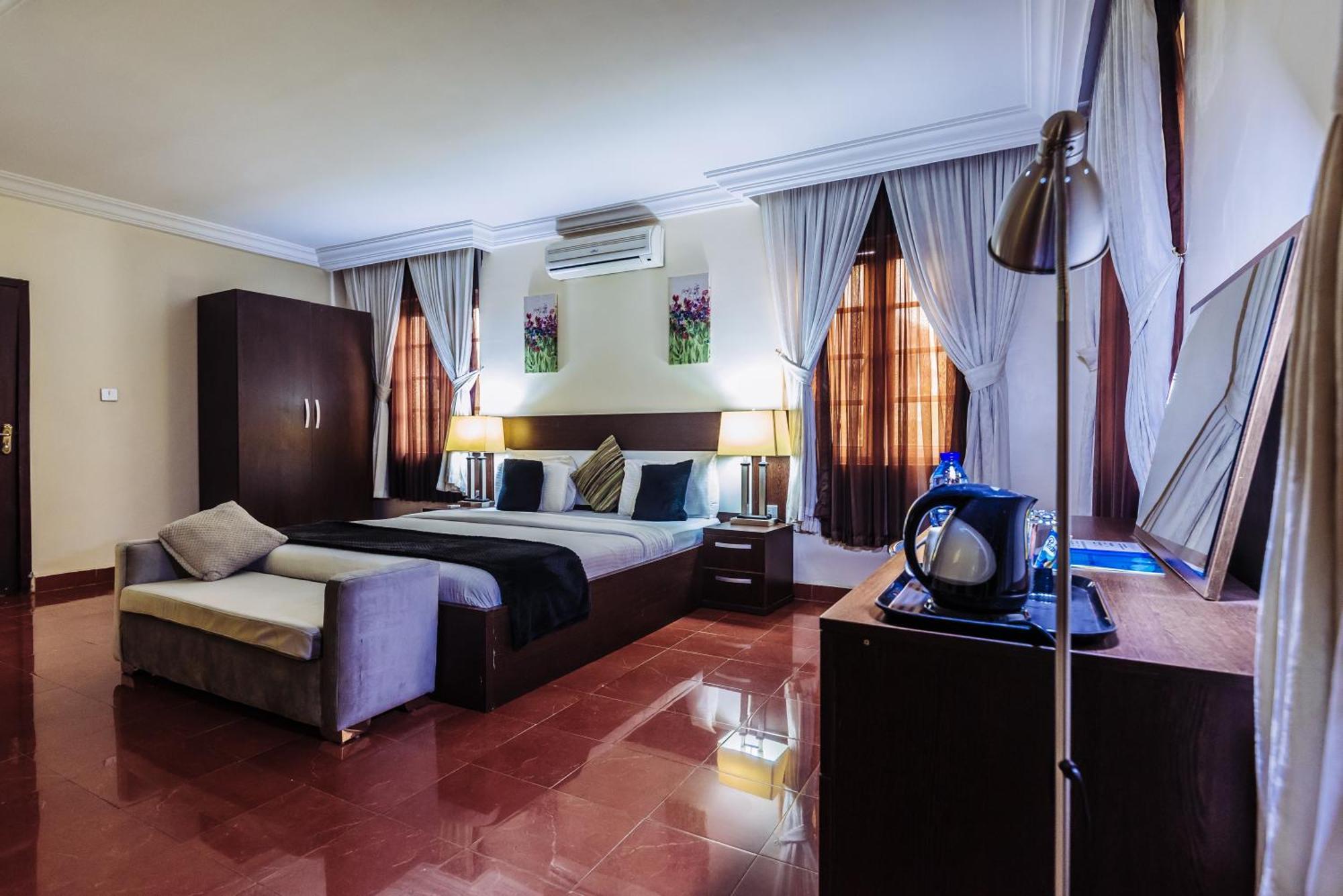 Tranquil Mews Hotel Jabi ภายนอก รูปภาพ