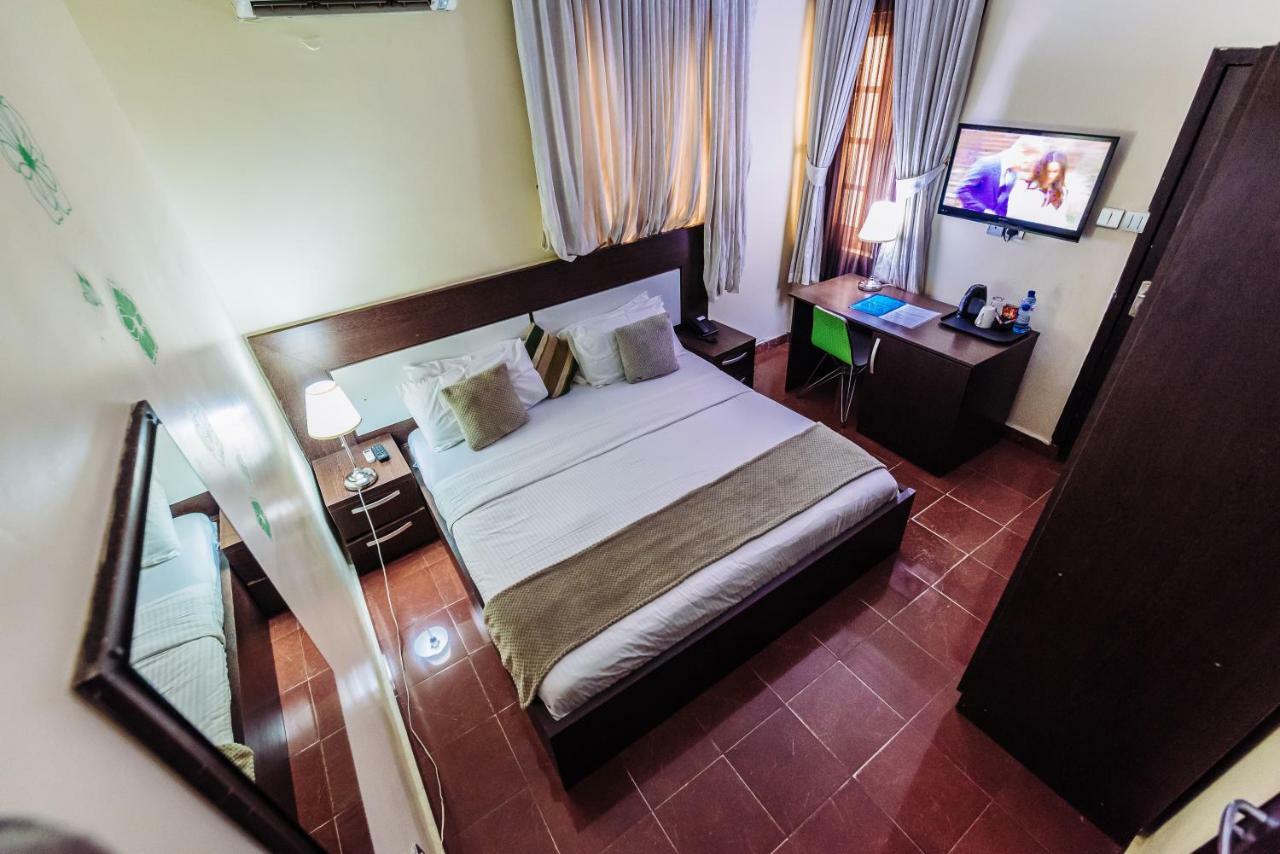 Tranquil Mews Hotel Jabi ภายนอก รูปภาพ