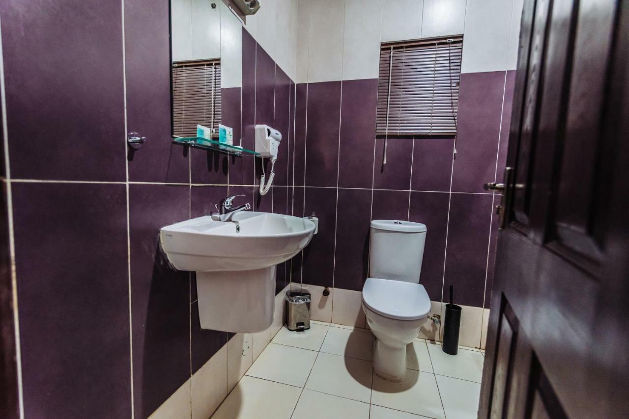 Tranquil Mews Hotel Jabi ภายนอก รูปภาพ